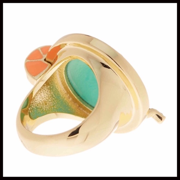 AUSTRIAN CRYSTAL PAVE STATEMENT COCKTAIL RING - Picture 6 of 8